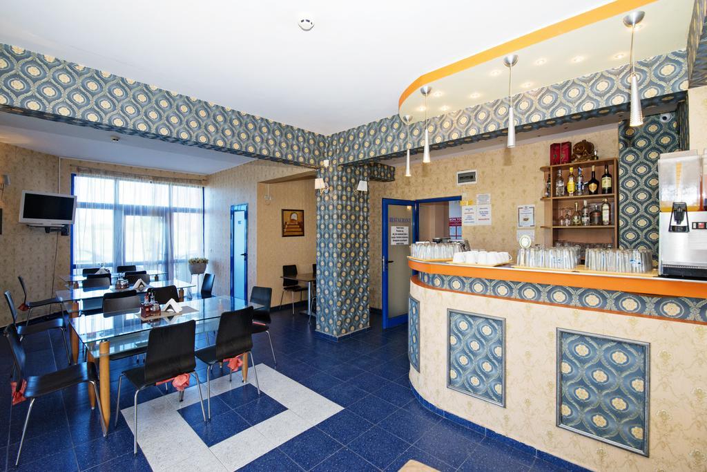 Hotel Penelope Приморско Экстерьер фото